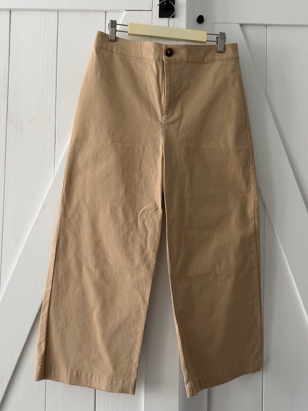 Forever 21 Tan High-Waisted Wide Leg Cropped Pants Size M